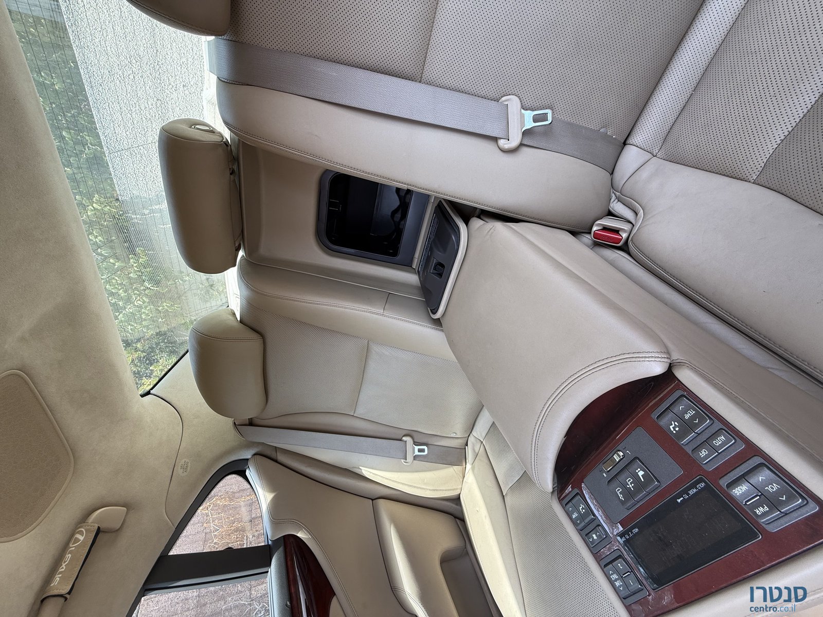 2008' Lexus LS 460 photo #3