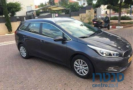 2014' Kia Ceed סטיישן photo #2