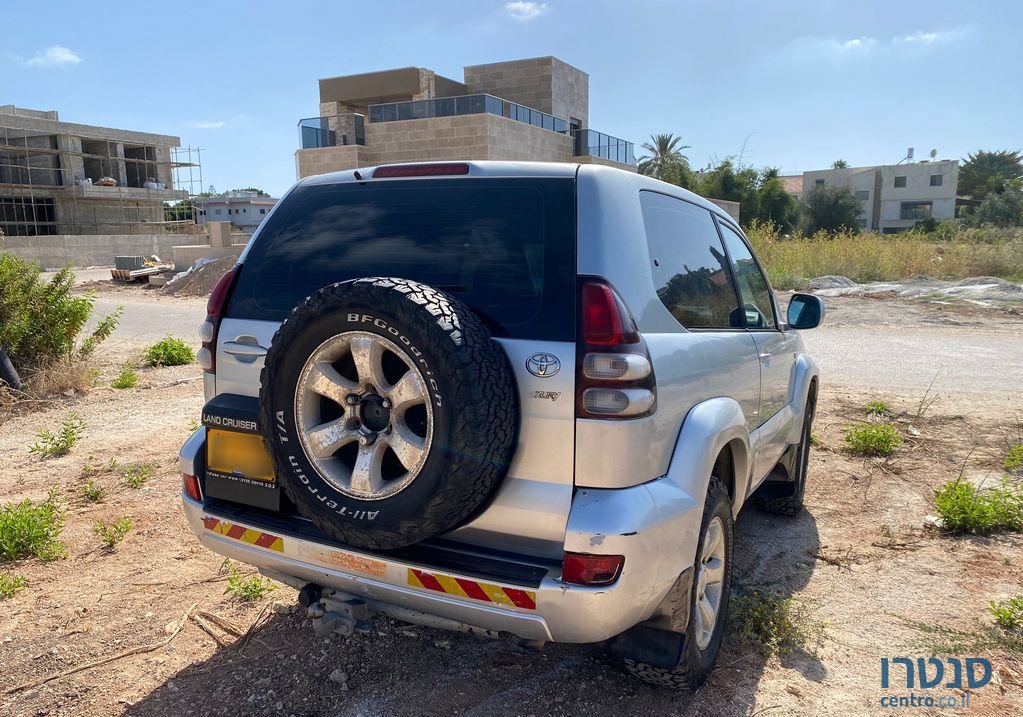 2005' Toyota Land Cruiser טויוטה לנד קרוזר photo #4