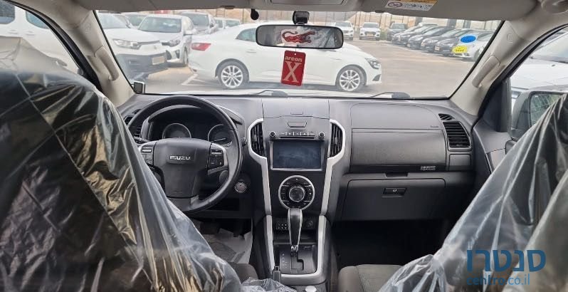 2020' Isuzu 4X4 D-Max איסוזו photo #4