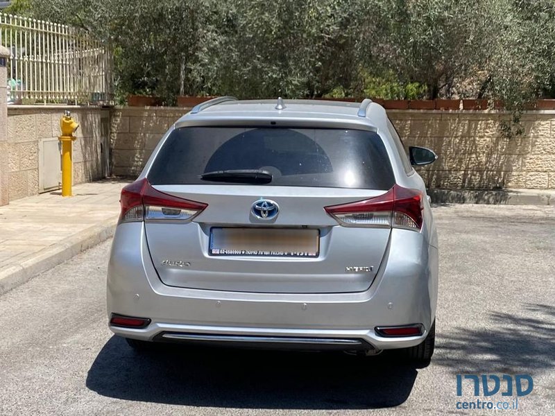 2017' Toyota Auris טויוטה אוריס photo #2