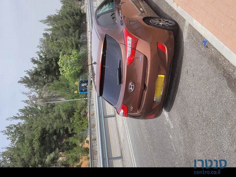 2013' Hyundai i30 יונדאי photo #1