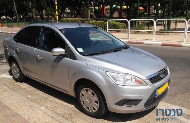 2009' Ford Focus photo #2