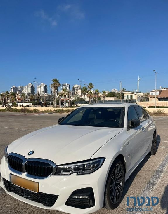 2021' BMW 3 Series ב.מ.וו סדרה 3 photo #1