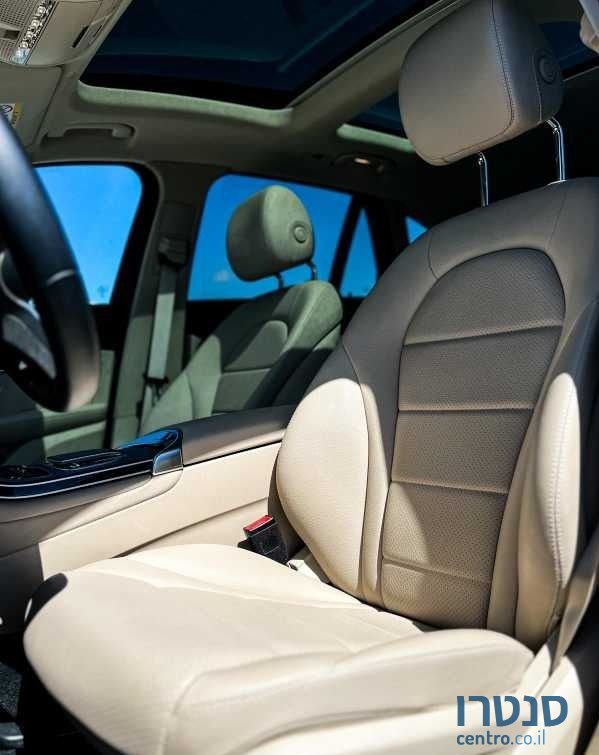 2021' Mercedes-Benz GLC מרצדס photo #4