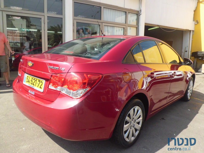 2012' Chevrolet Cruze photo #2