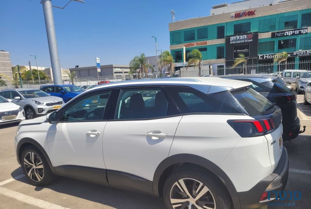 2019' Peugeot 3008 פיג'ו photo #4