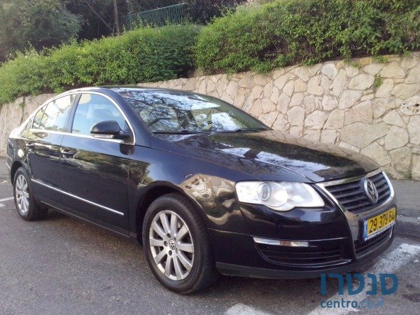 2008' Volkswagen Passat photo #2