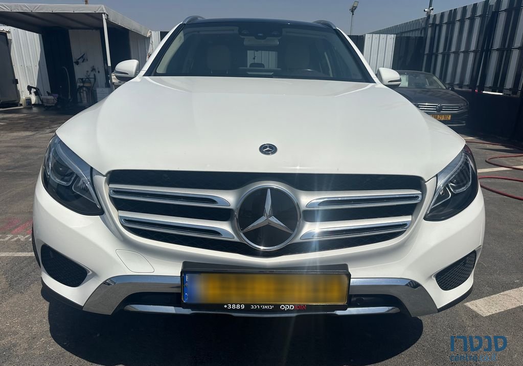 2018' Mercedes-Benz GLC מרצדס photo #4