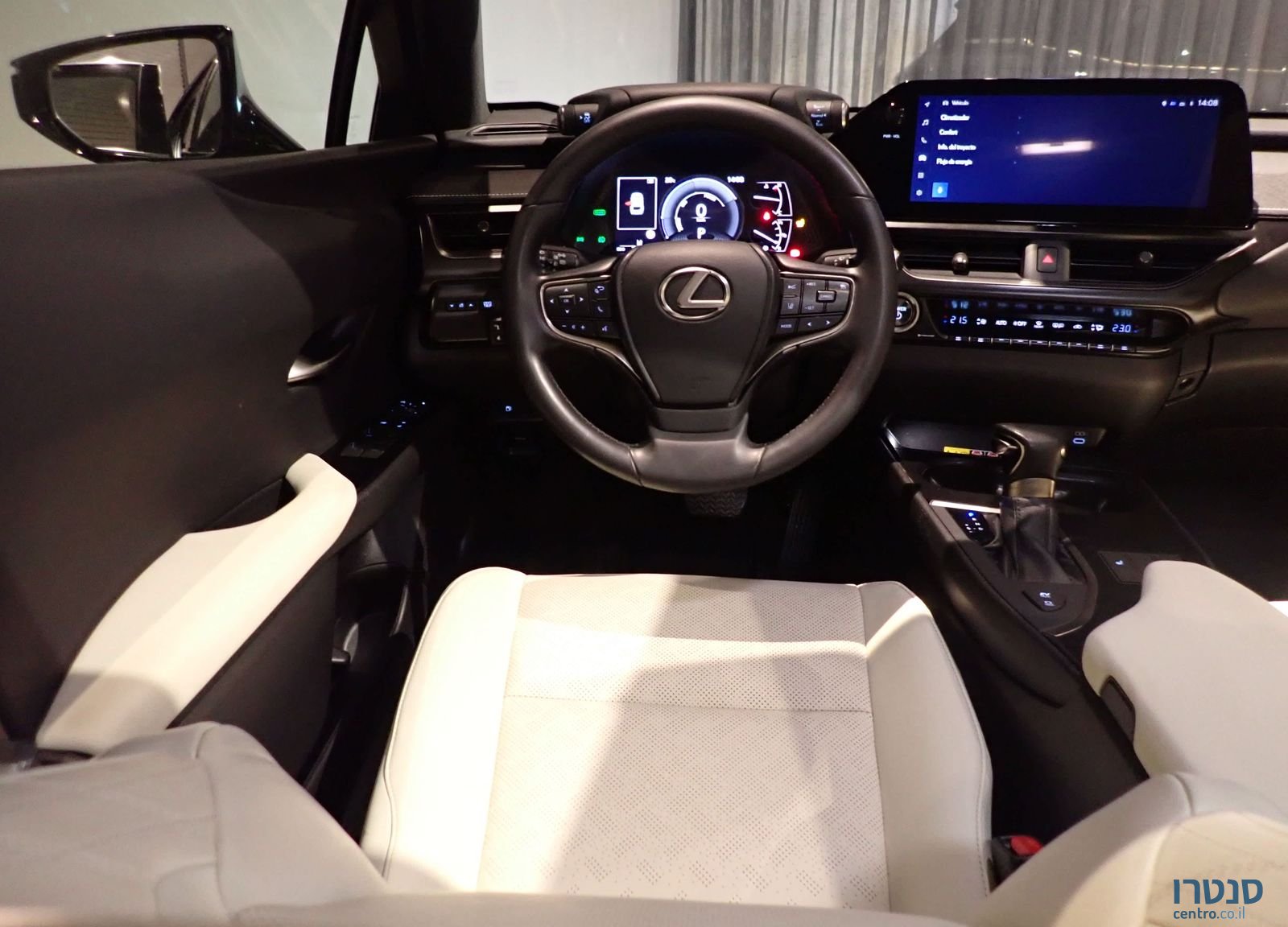 2023' Lexus UX לקסוס photo #6