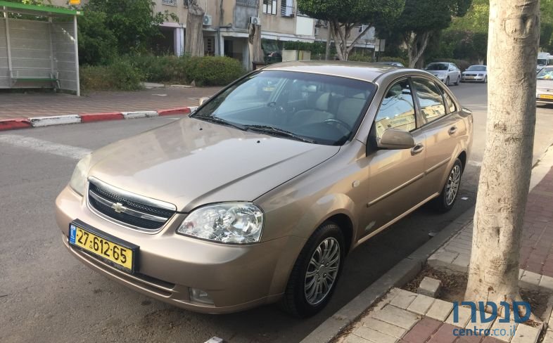 2008' Chevrolet Optra photo #2