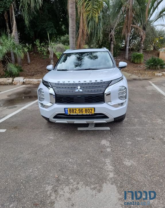 2022' Mitsubishi Outlander מיצובישי אאוטלנדר photo #3