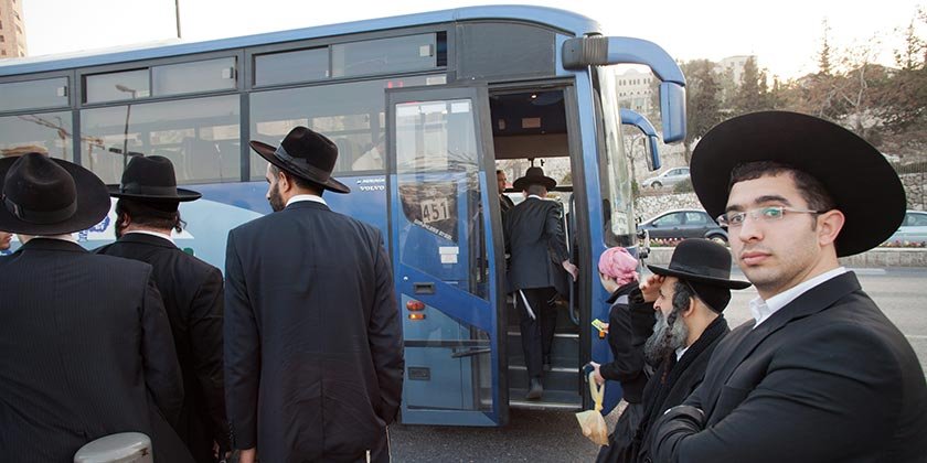 В Модиин-Илите запустили автобусы «только для мужчин»