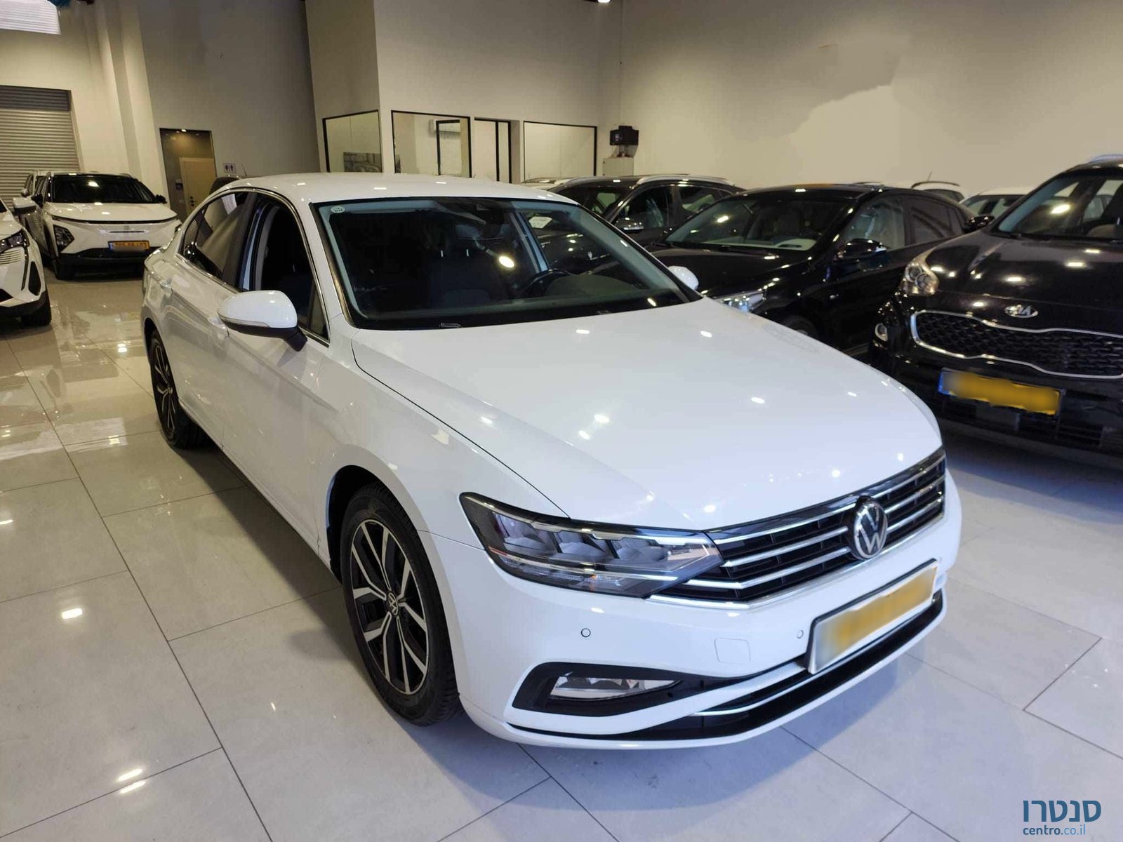 2021' Volkswagen Passat photo #2