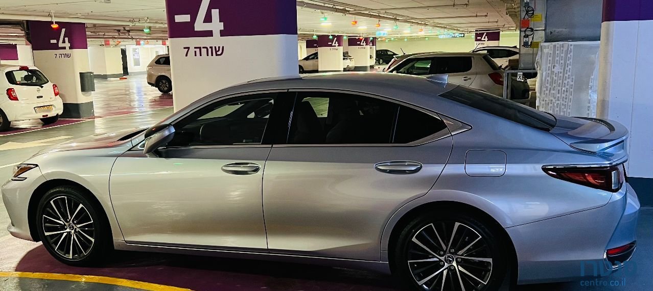 2024' Lexus Es300H לקסוס photo #3