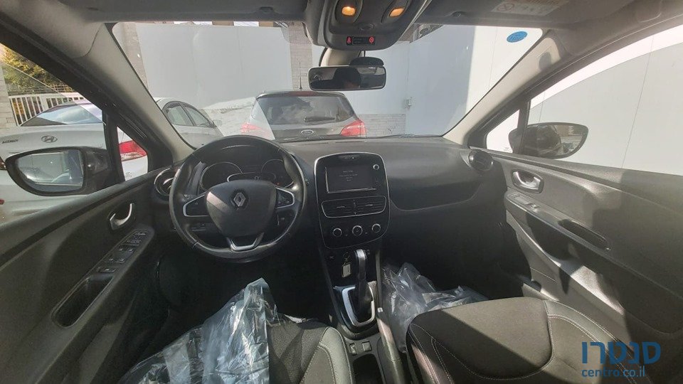 2016' Renault Clio photo #3