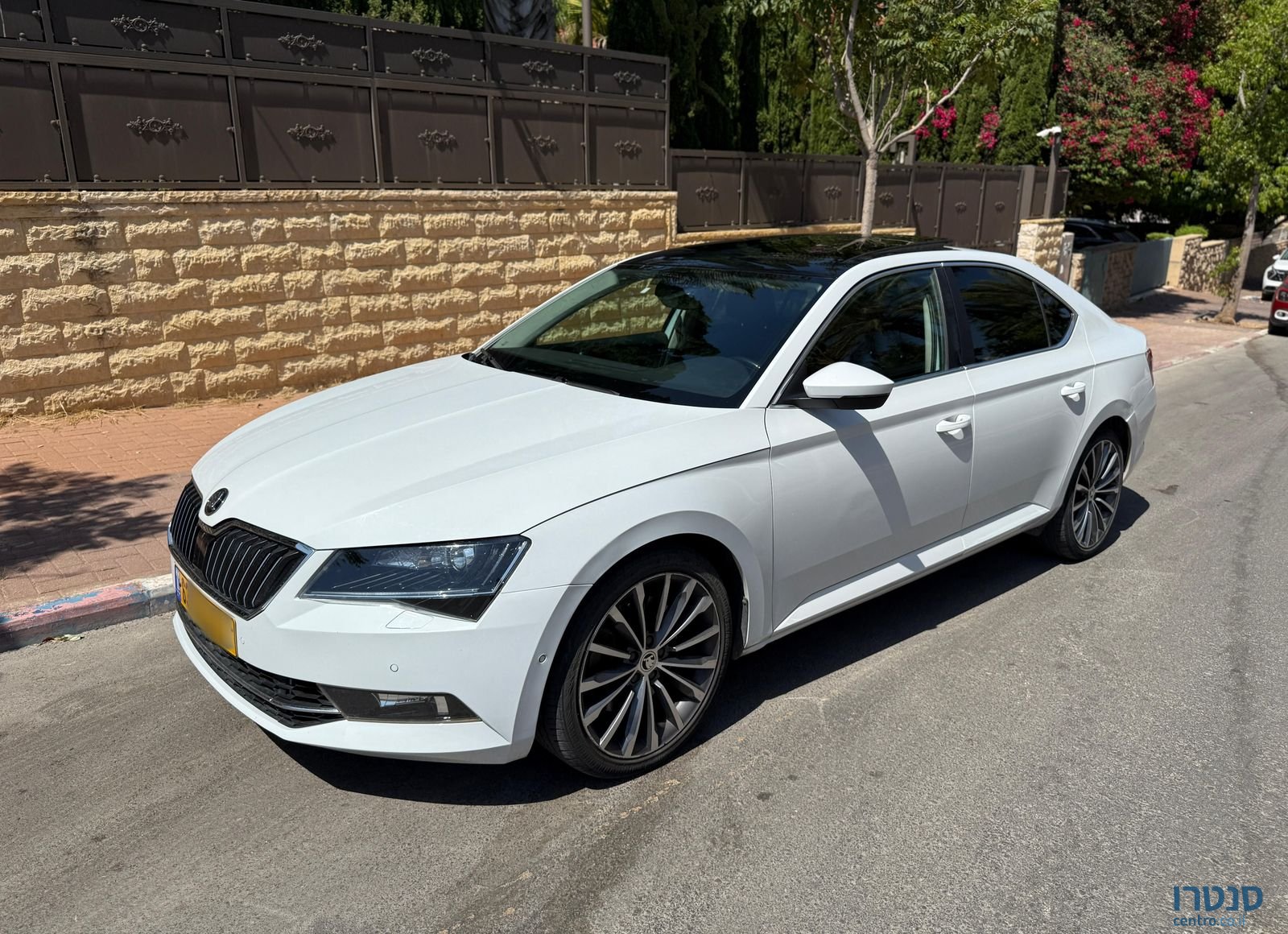 2019' Skoda Superb סקודה סופרב photo #1