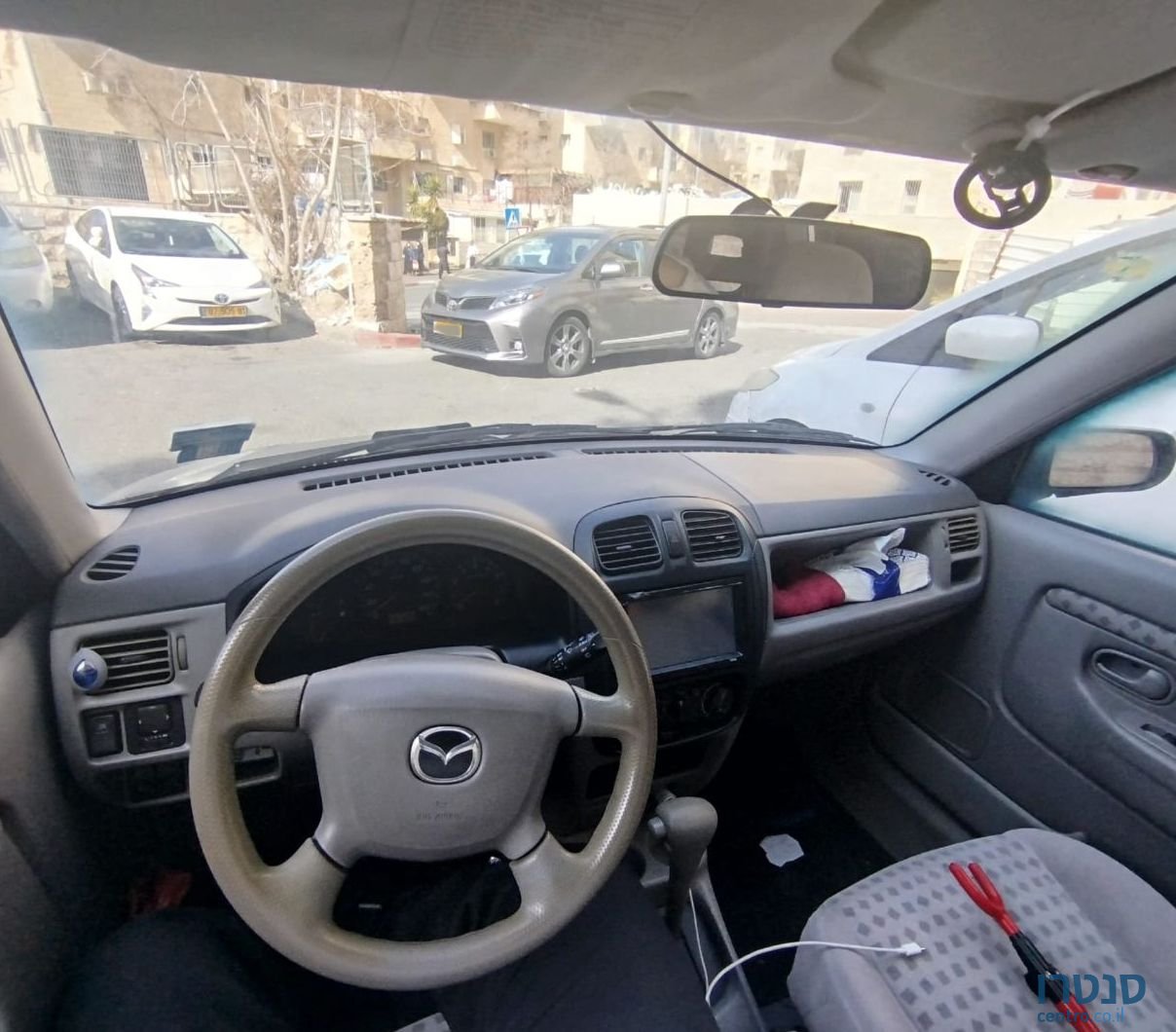 2002' Mazda Demio מאזדה דמיו photo #2