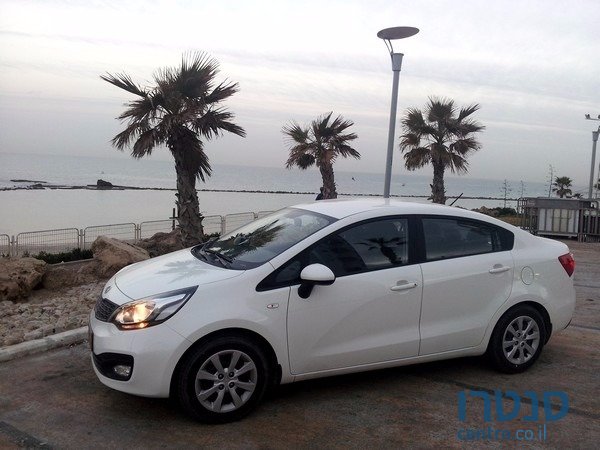 2013' Kia Rio photo #1