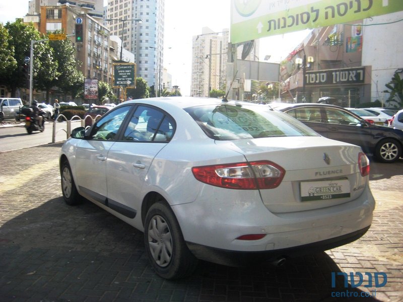 2013' Renault Fluence photo #4