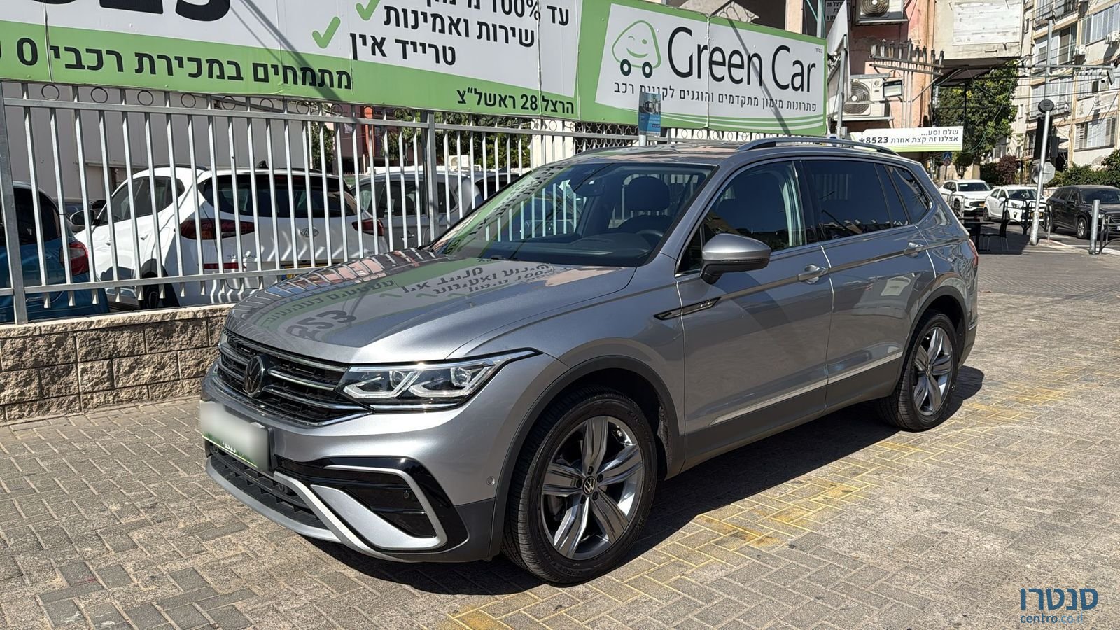 2022' Volkswagen Tiguan Allspace photo #1