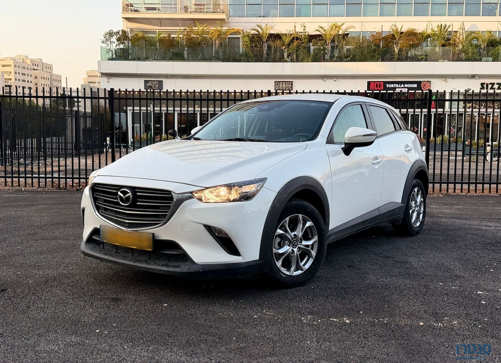 2022' Mazda CX-3 מאזדה photo #1
