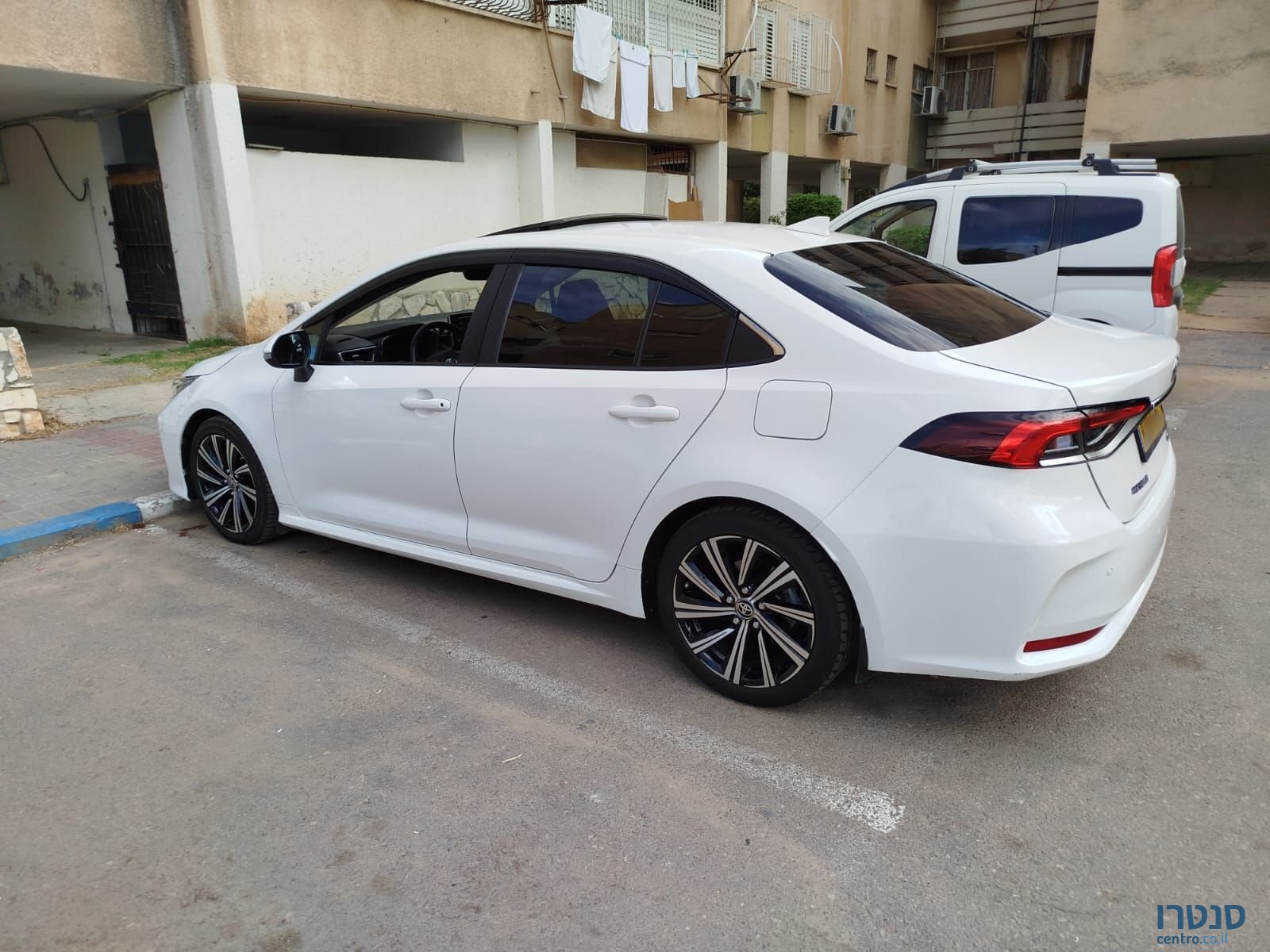 2022' Toyota Corolla טויוטה קורולה photo #1