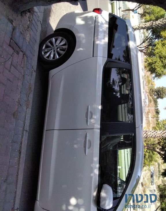 2016' Kia Carnival קיה קרניבל photo #2