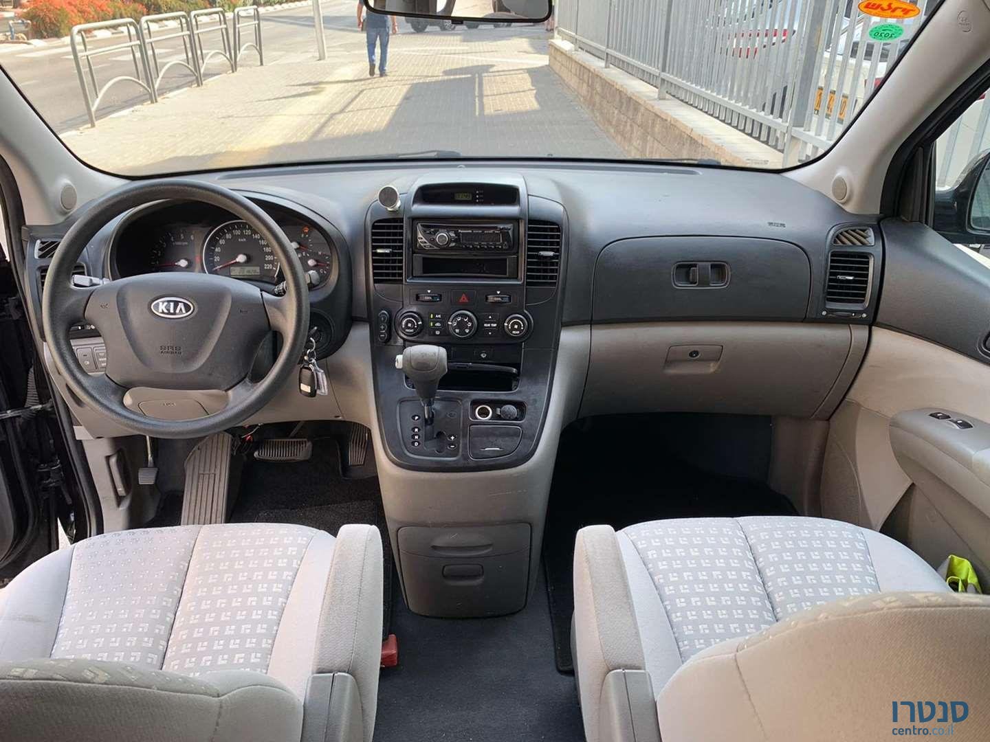 2008' Kia Carnival קיה קרניבל photo #2