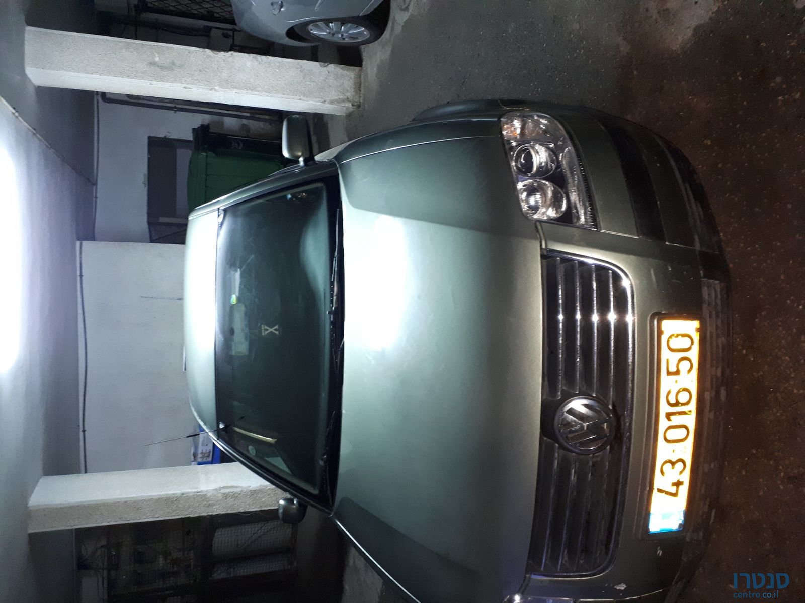 2003' Volkswagen Passat photo #2