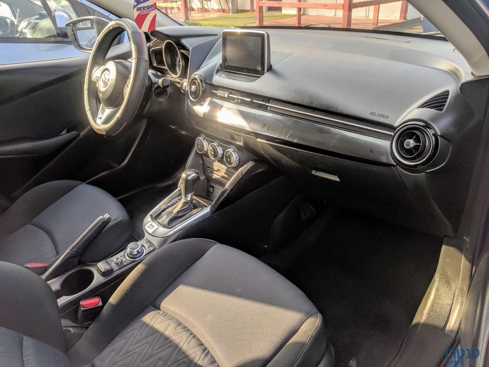 2016' Mazda 2 photo #5