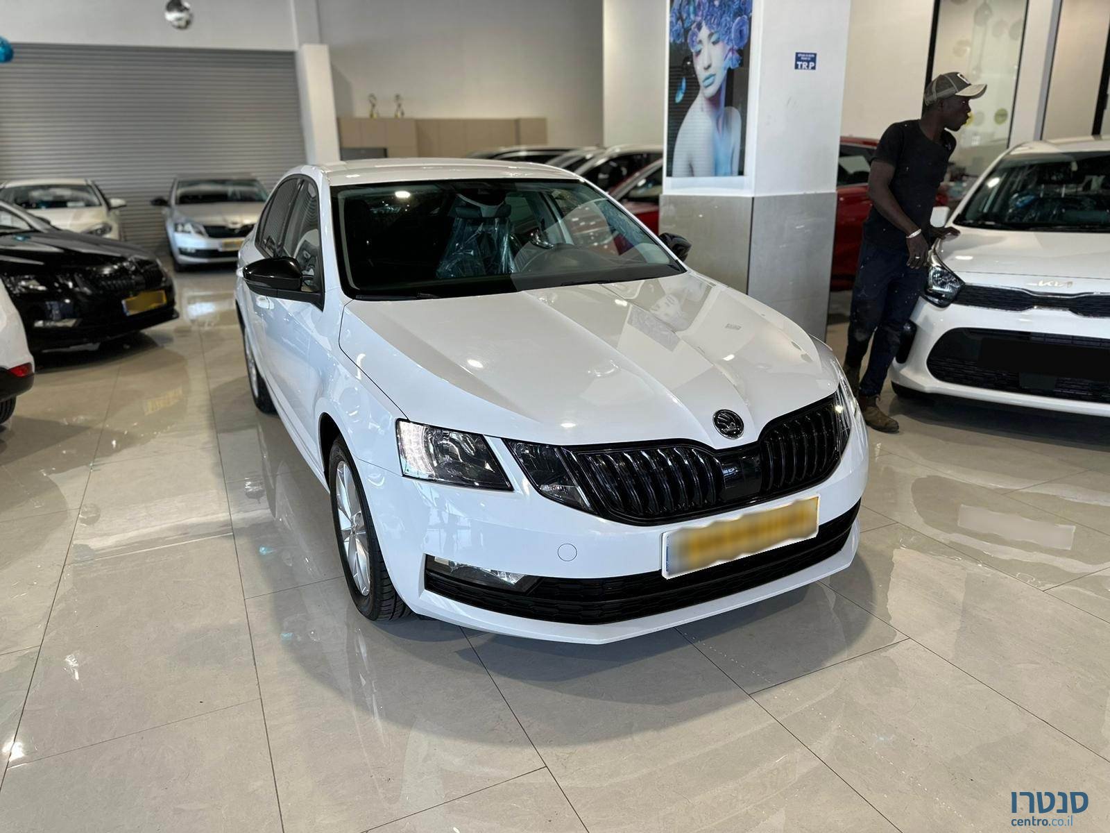2019' Skoda Octavia photo #2