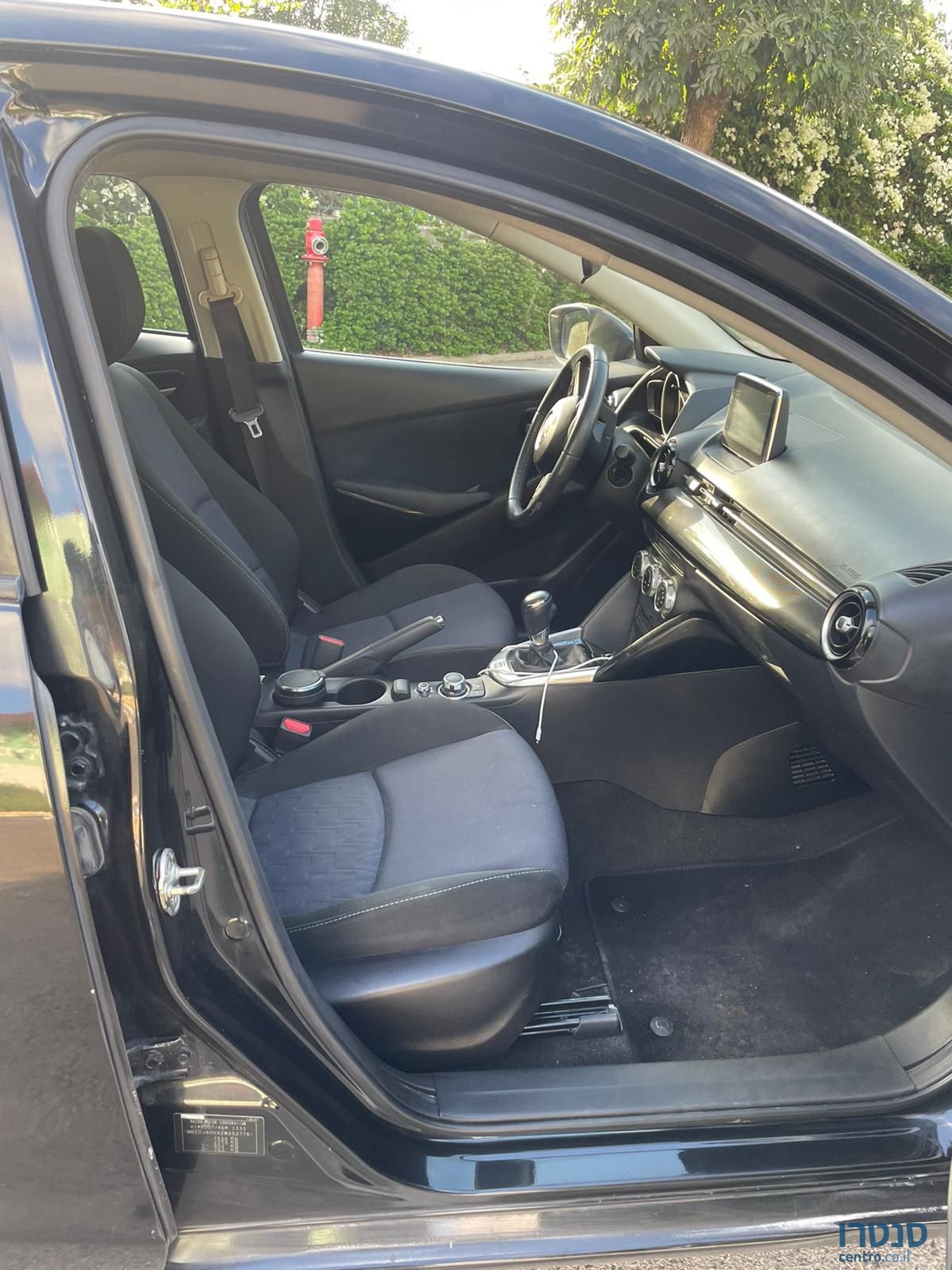 2017' Mazda 2 מאזדה photo #5