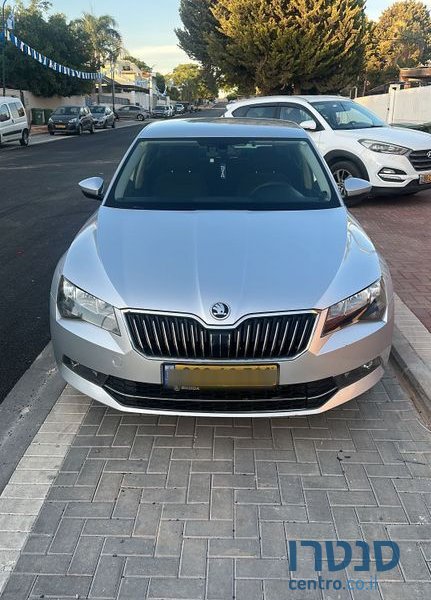 2018' Skoda Superb סקודה סופרב photo #5