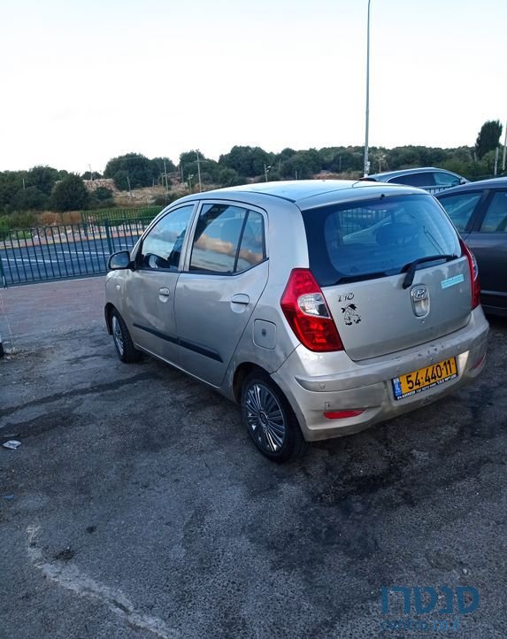 2014' Hyundai i10 יונדאי photo #3
