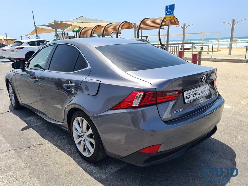 2015' Lexus Is300H לקסוס photo #3