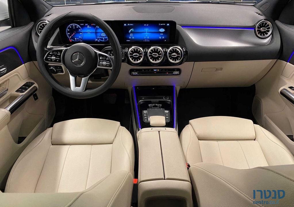 2020' Mercedes-Benz GLA מרצדס photo #4