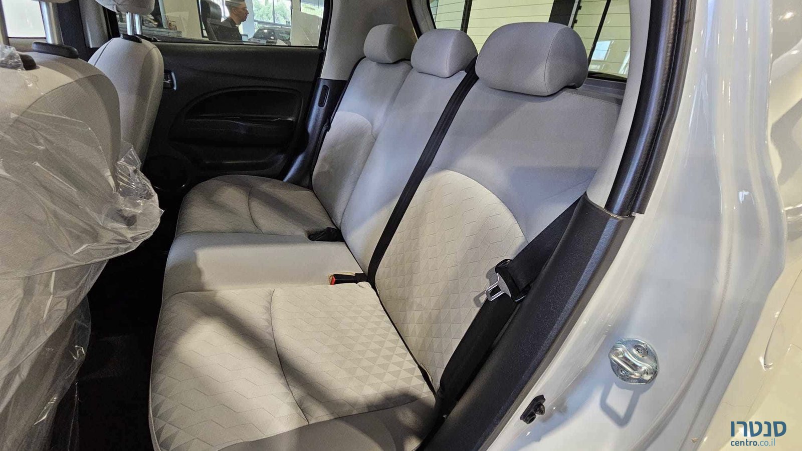 2022' Mitsubishi Space Star photo #7