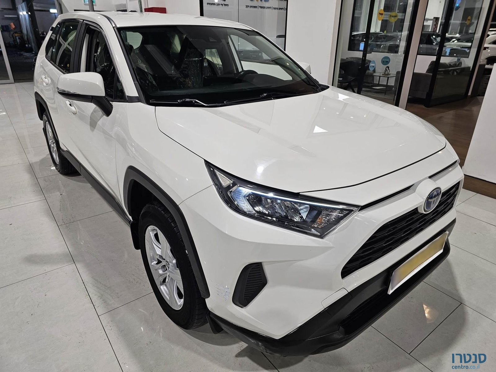 2021' Toyota RAV4 photo #2