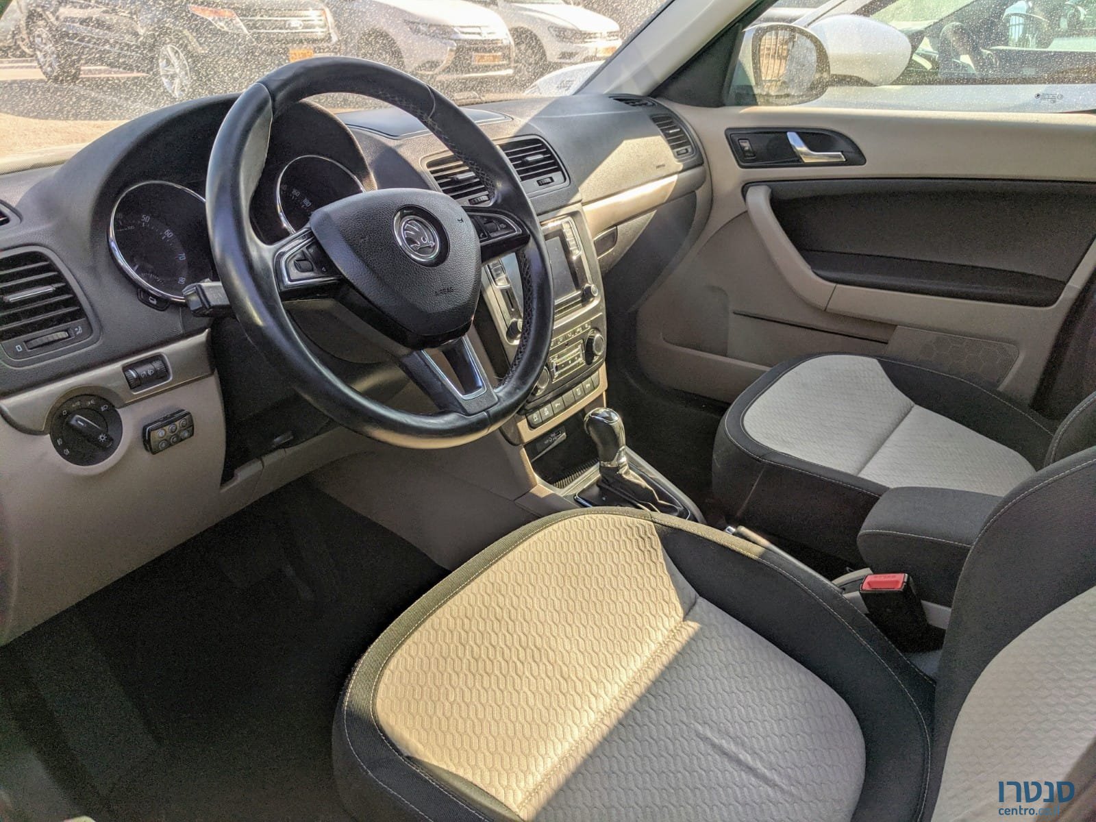 2016' Skoda Yeti photo #3