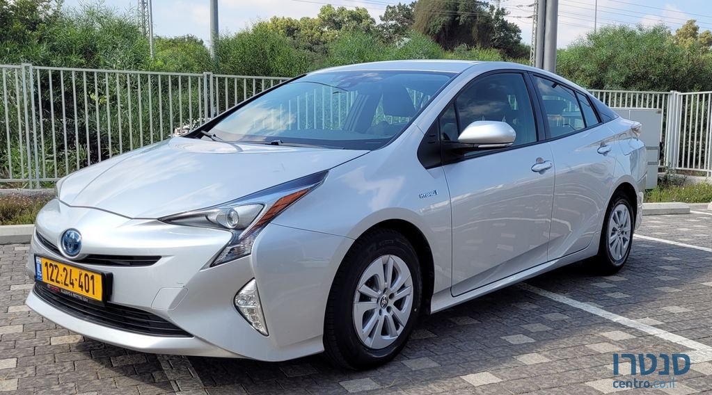 2018' Toyota Prius טויוטה פריוס photo #1