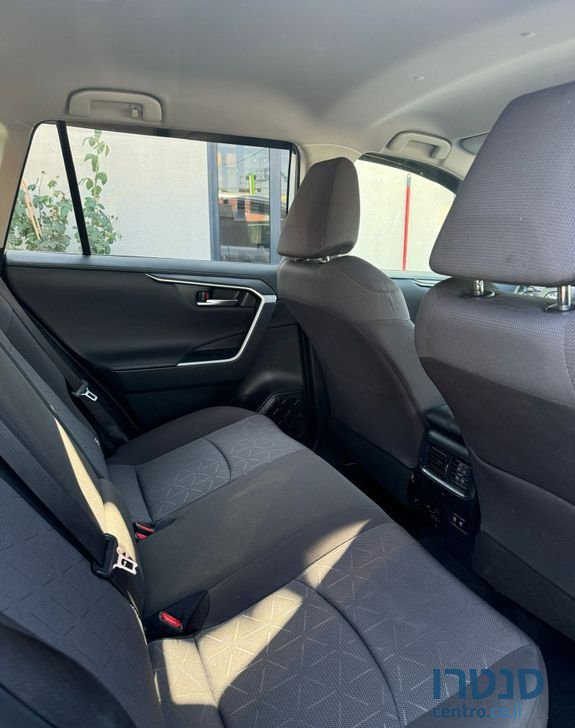 2019' Toyota RAV4 טויוטה photo #3