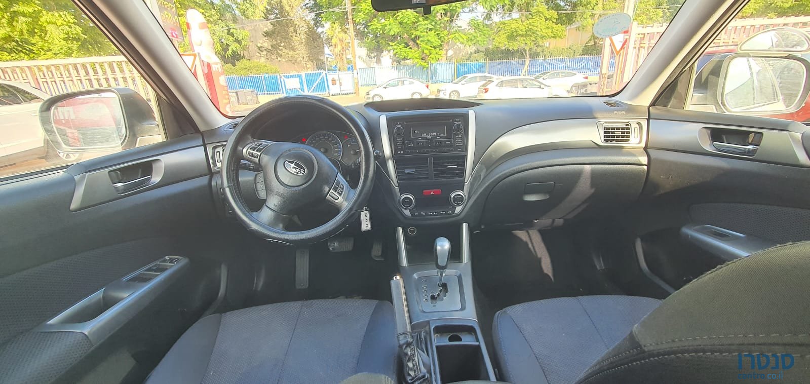 2011' Subaru Forester photo #6