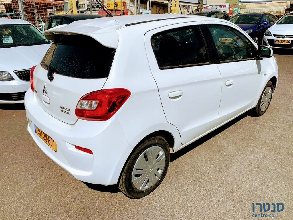 2020' Mitsubishi Space Star photo #3