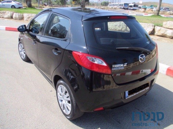 2008' Mazda 2 photo #2