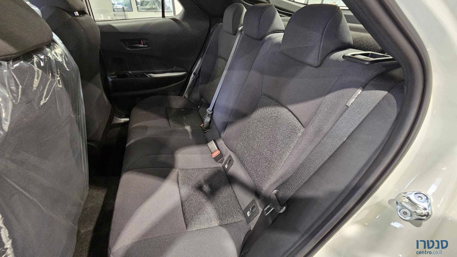 2025' Toyota C-HR photo #7