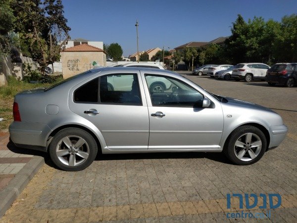 2001' Volkswagen Bora photo #1