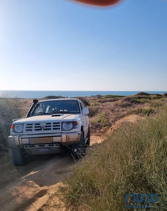 2000' Mitsubishi Pajero מיצובישי פג'רו photo #1