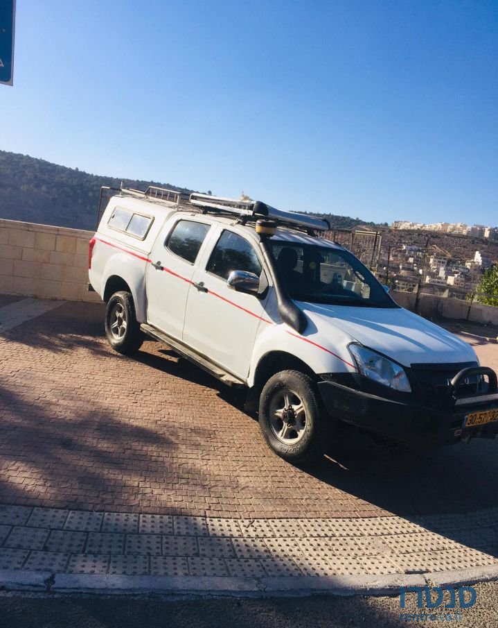 2014' Isuzu 4X4 D-Max איסוזו photo #1