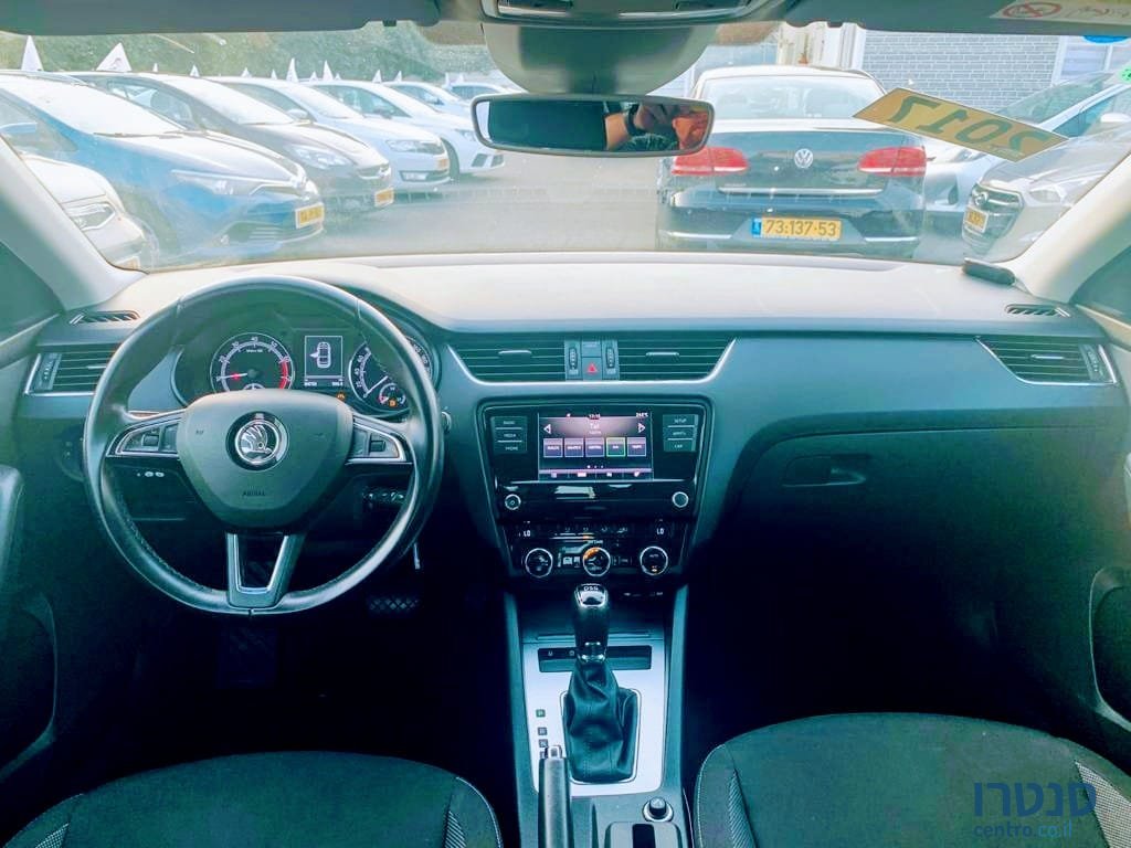 2017' Skoda Octavia photo #4